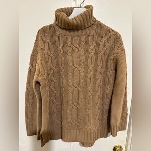 EUC Camel cable knit 100% wool turtleneck sweater small